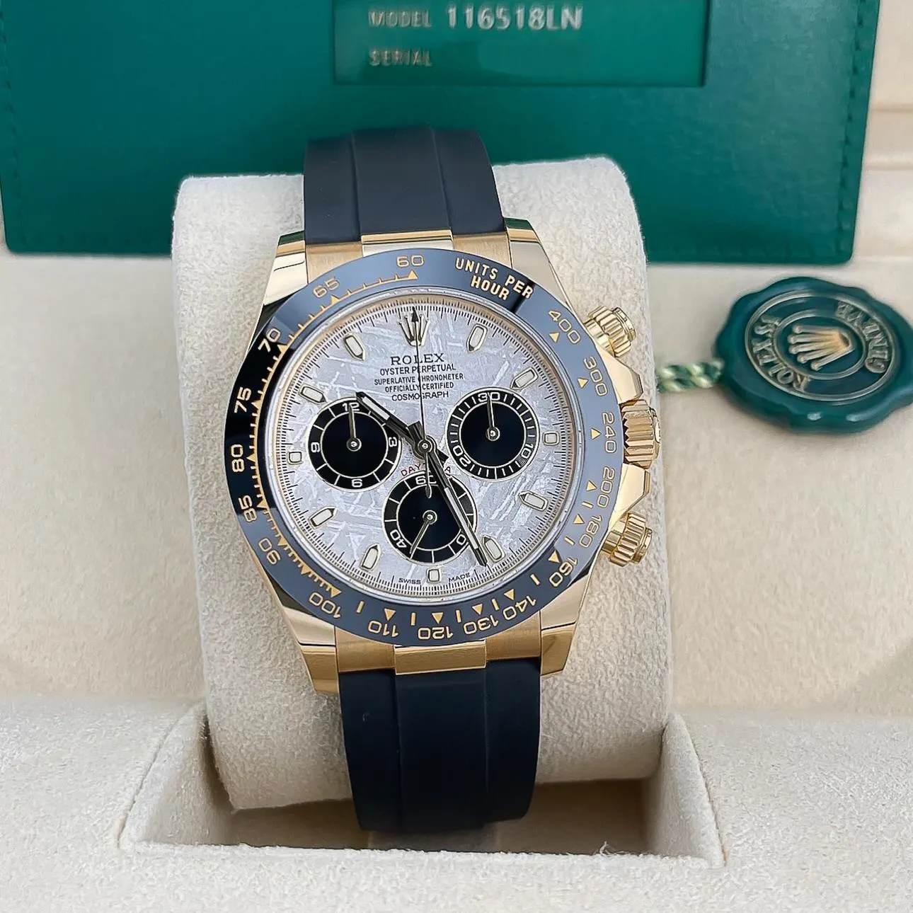 Rolex daytona shop gold ceramic