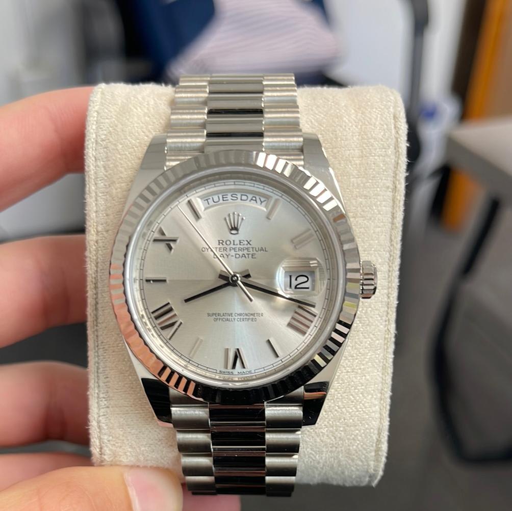 Rolex Day-Date 40 White Gold / Fluted / Silver Quadrant
