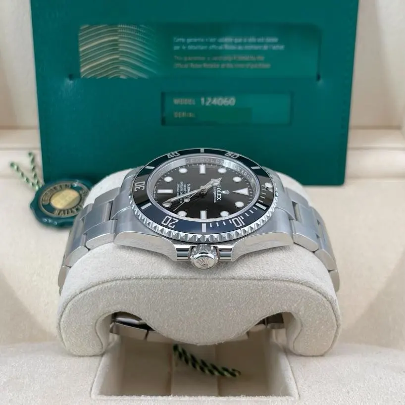 2021 Rolex Submariner 41 No Date 124060-0001 Listing Image 3