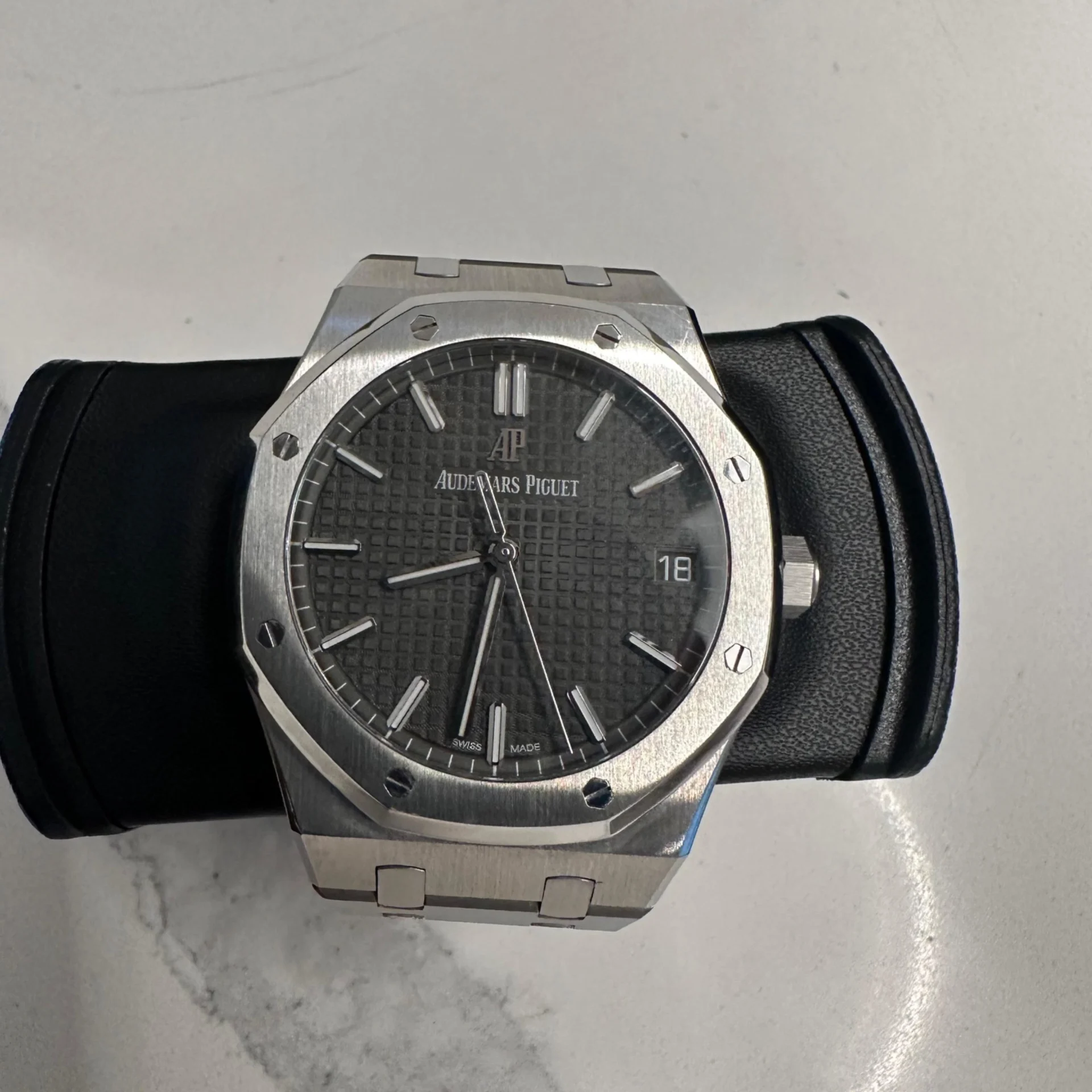 Audemars Piguet Royal Oak 41 / Gray 15500ST.OO.1220ST.02