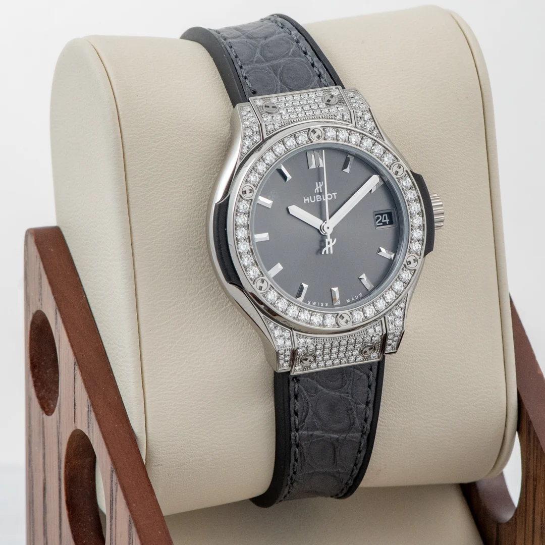 2024 Hublot Classic Fusion 33 Titanium and Diamond-Set / Diamond-Set / Gray / Strap 581.NX.7071.LR.1704