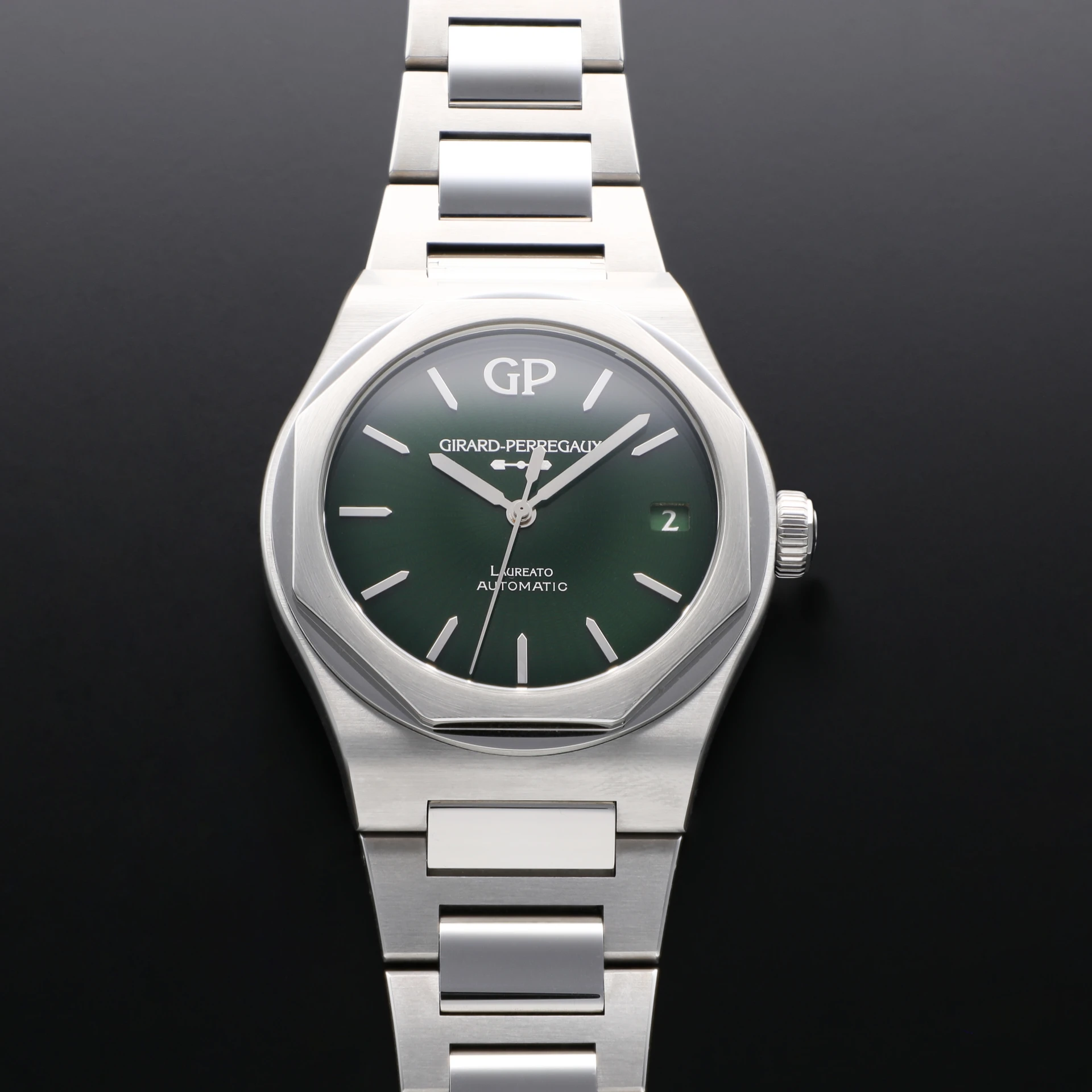 2022 Girard-Perregaux Laureato 42 Steel Green Eternity Edition  Limited to 188 Pieces 81010-11-433-11A