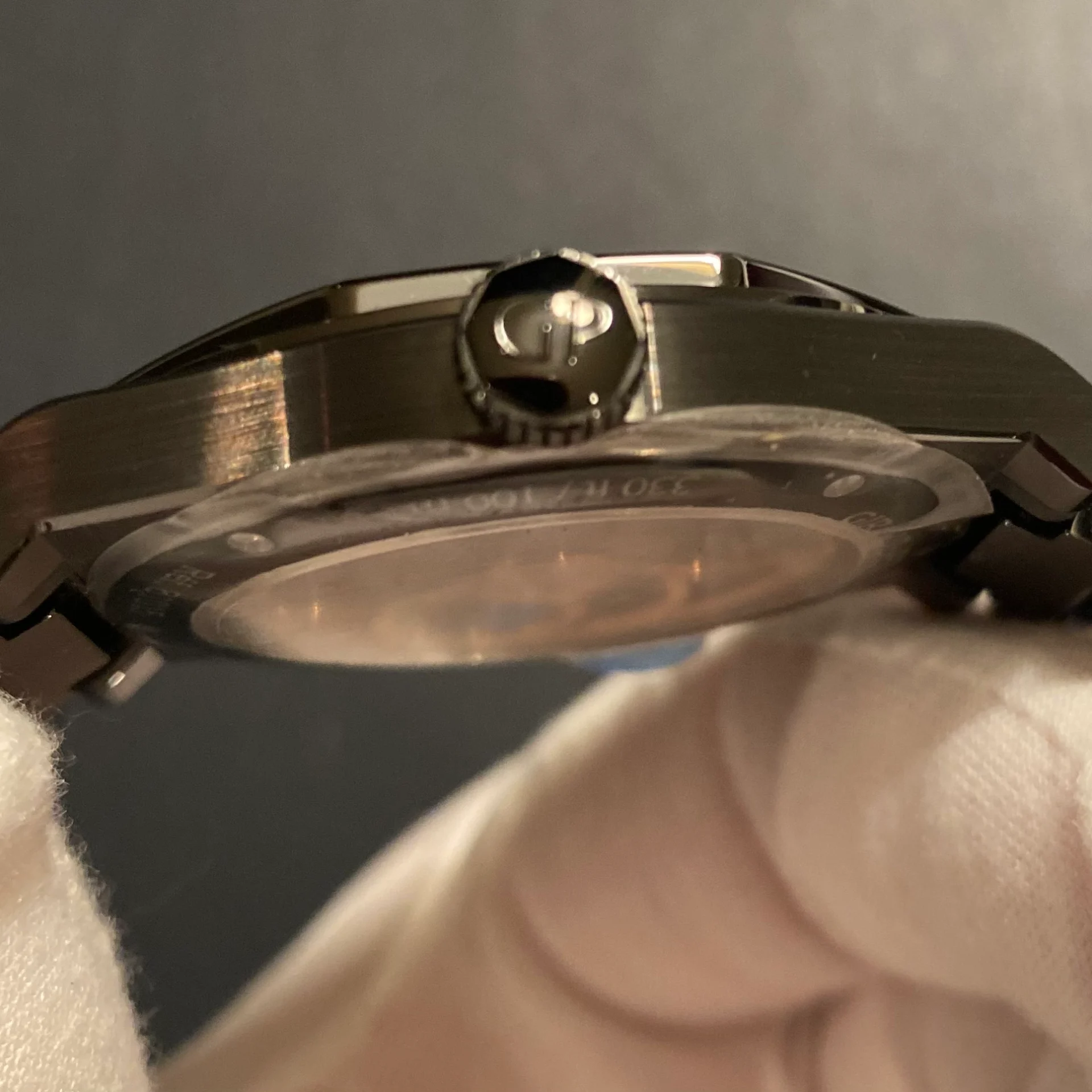 2023 Girard-Perregaux Laureato Skeleton / Blue - Earth to Sky Edition 81015-32-432-32A Listing Image 2