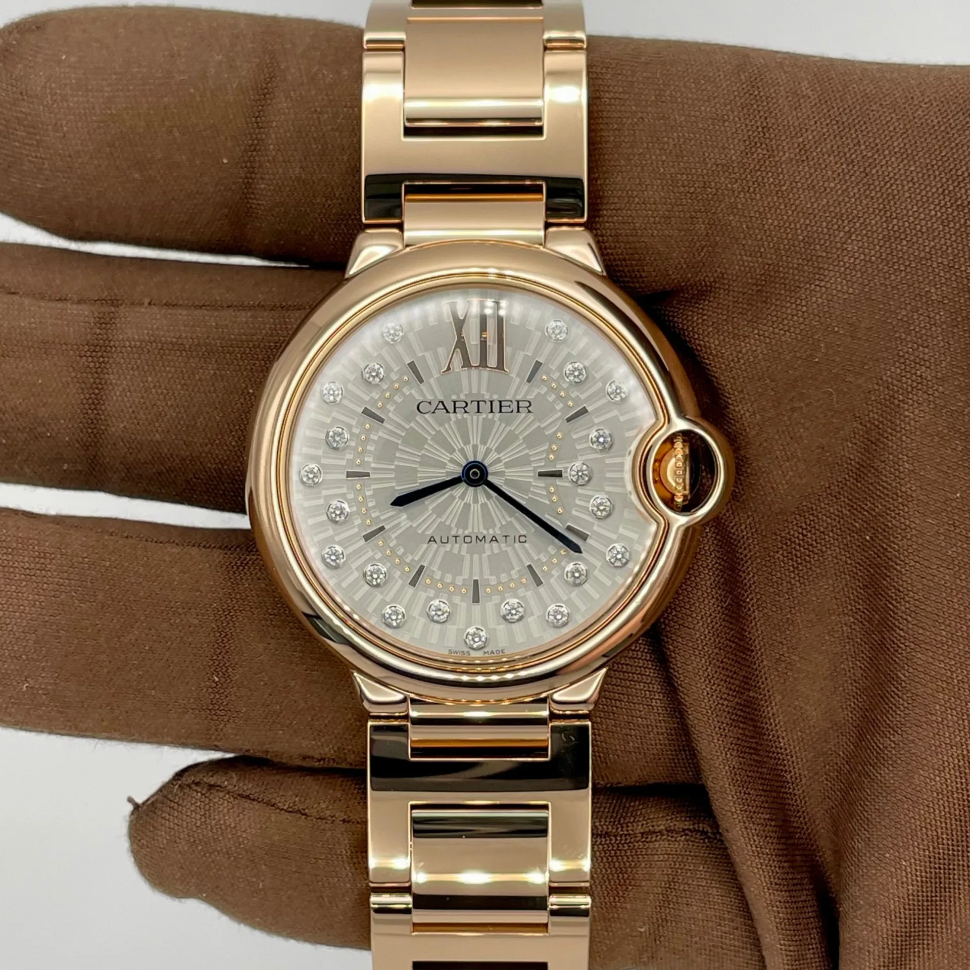 2024 Cartier Ballon Bleu de Cartier 36 Rose Gold / Silvered / Diamond-Set / Bracelet WGBB0055