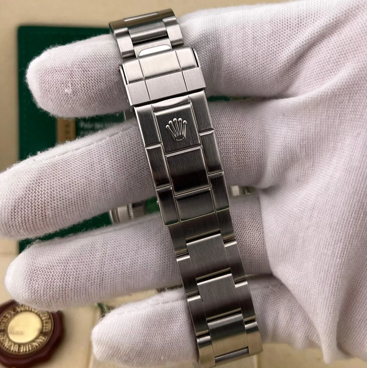 2007 Rolex Submariner Date "Kermit" 16610LV Listing Image 4