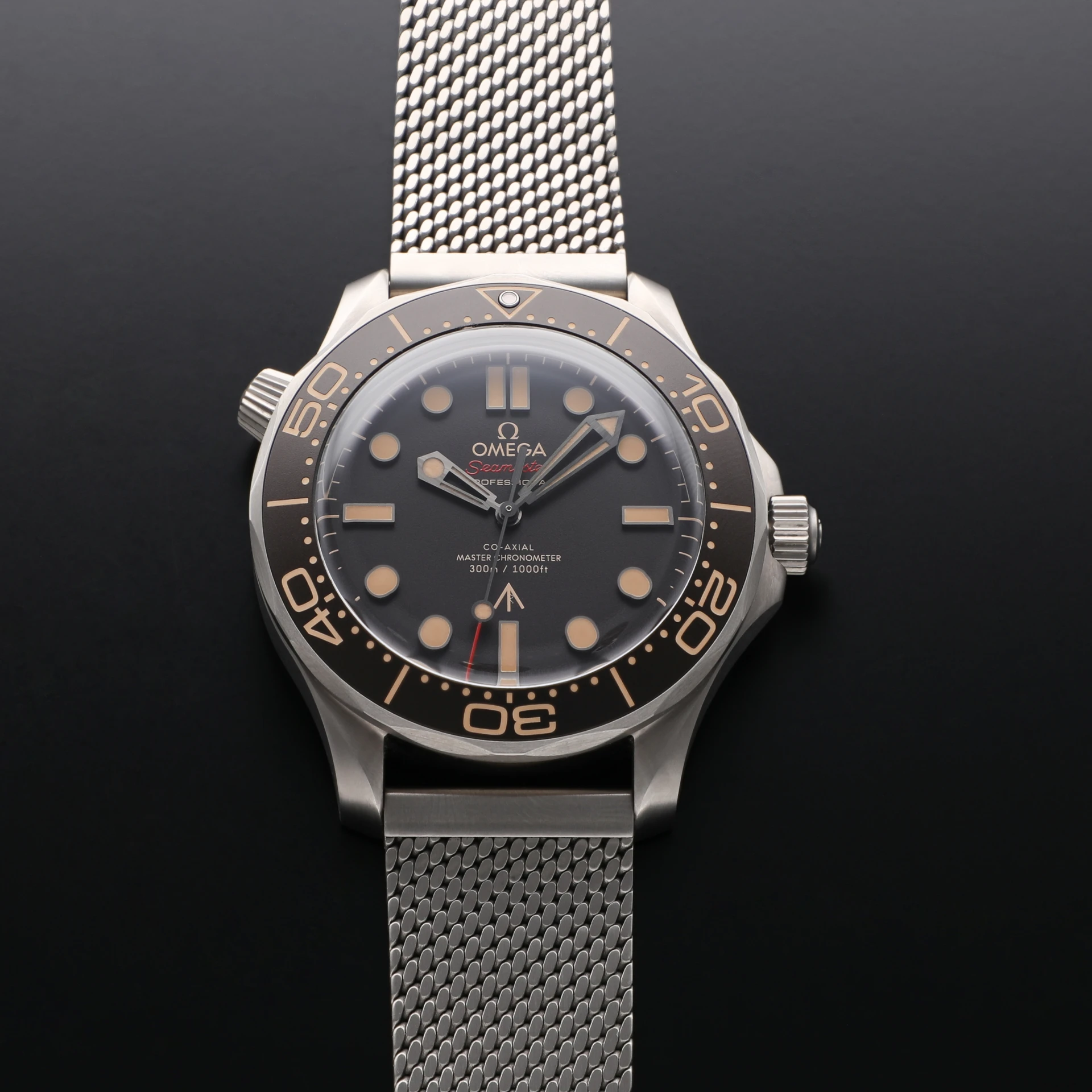 Omega Seamaster Diver 300M "No Time to Die" / Bracelet 210.90.42.20.01.001