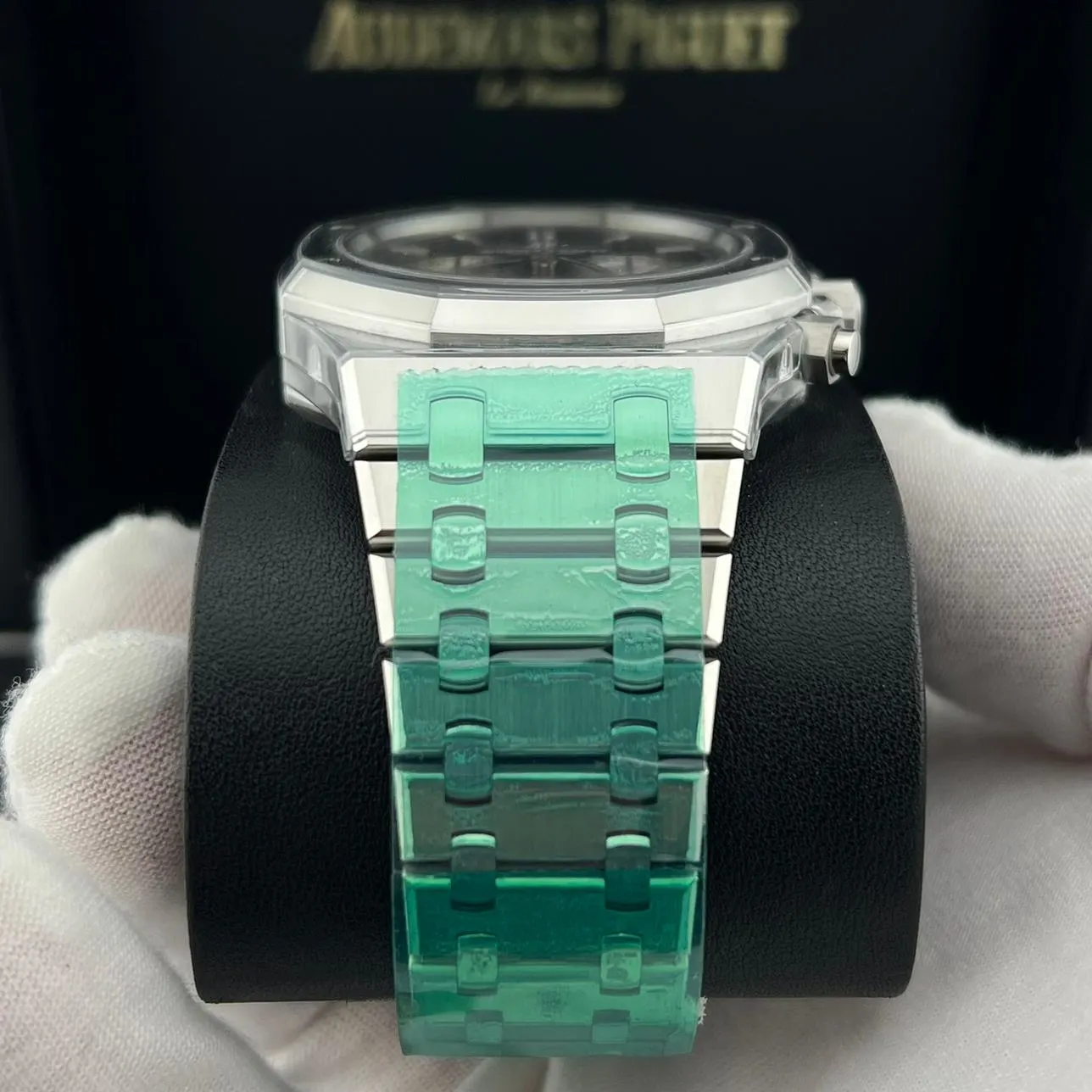 2020 Audemars Piguet Royal Oak Chronograph 41 / Black and Silver 26331ST.OO.1220ST.02 Listing Image 7