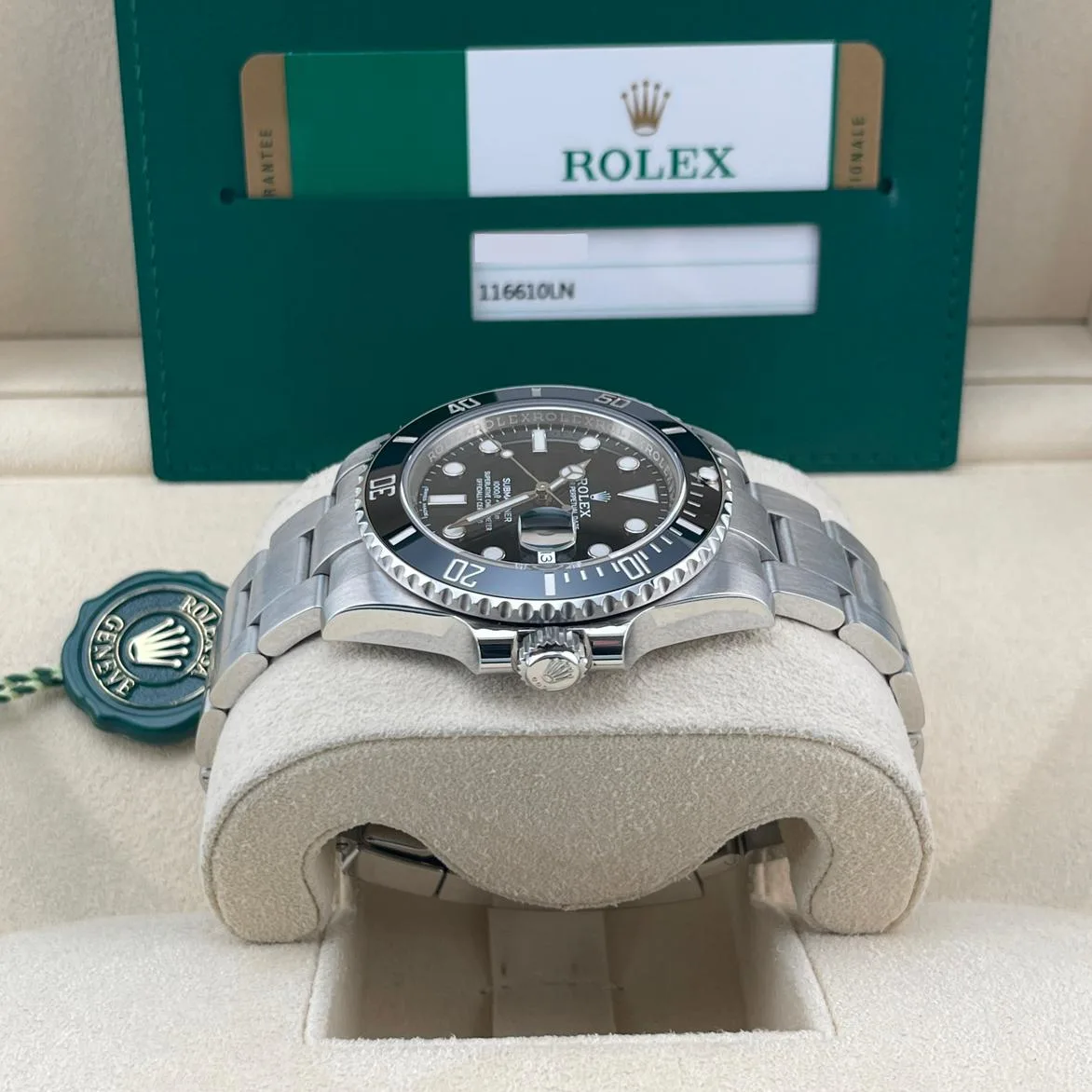2015 Rolex Submariner Date 116610LN Listing Image 3