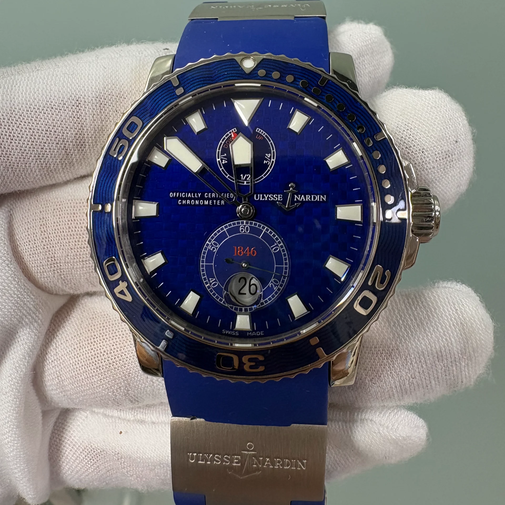 Ulysse Nardin Maxi Marine Diver 43 White Gold / Blue / Strap - Limited to 500 Pieces 260-32-3A