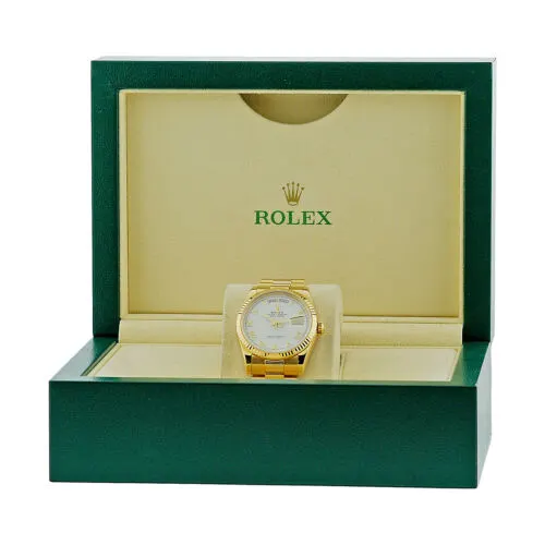 Rolex Day-Date 36 Yellow Gold / Fluted / White / Roman / President 118238-0122 Listing Image 4