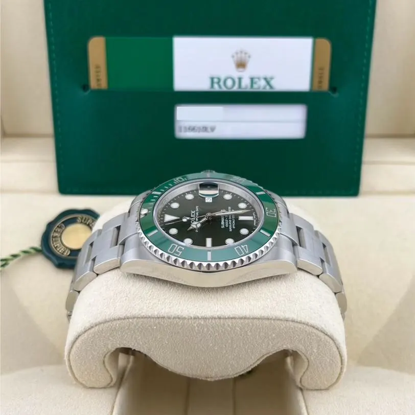 2019 Rolex Submariner "Hulk" 116610LV Listing Image 4