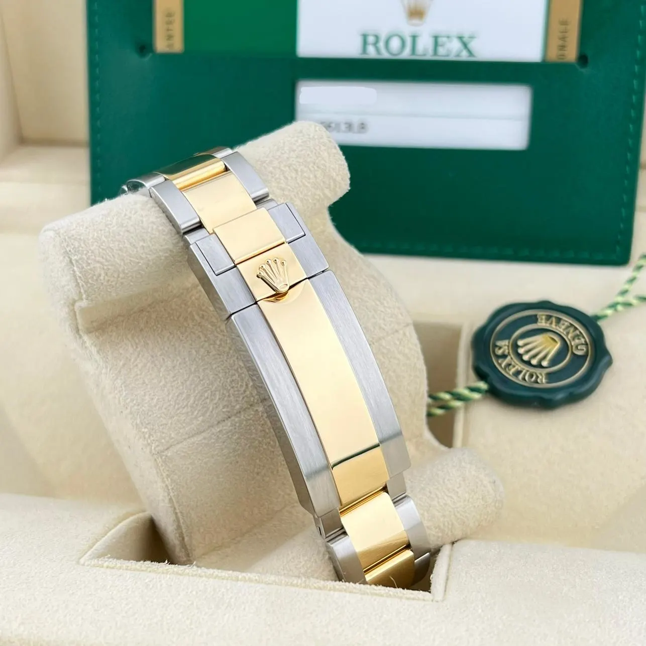 2015 Rolex Submariner Date Two-Tone / Blue 116613LB-0005 Listing Image 4