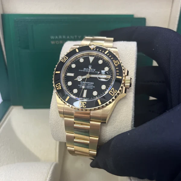2021 Rolex Submariner Date Yellow Gold / Black 126618LN-0002 Listing Image 1