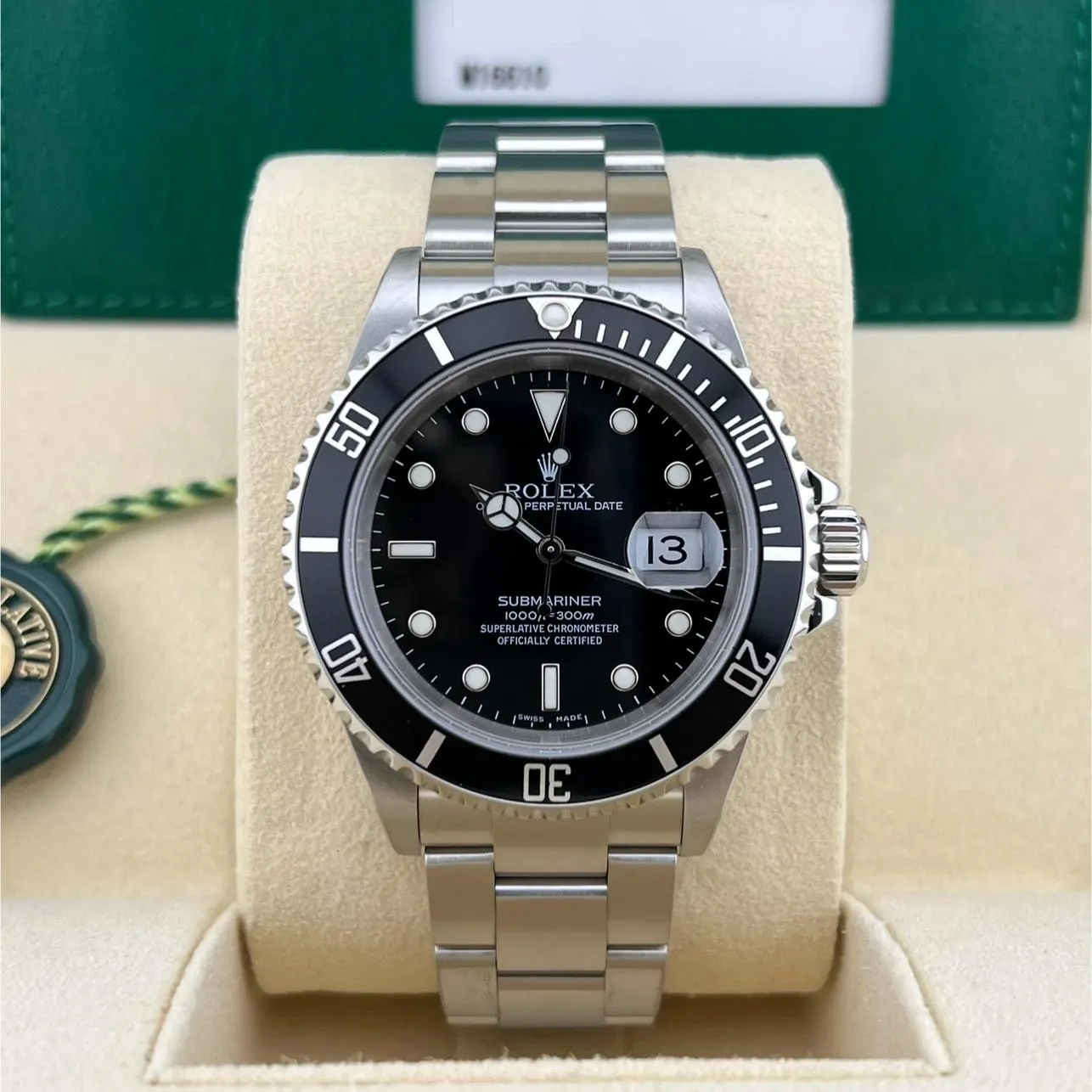 2005 Rolex Submariner Date / SuperLuminova 16610 Listing Image 2