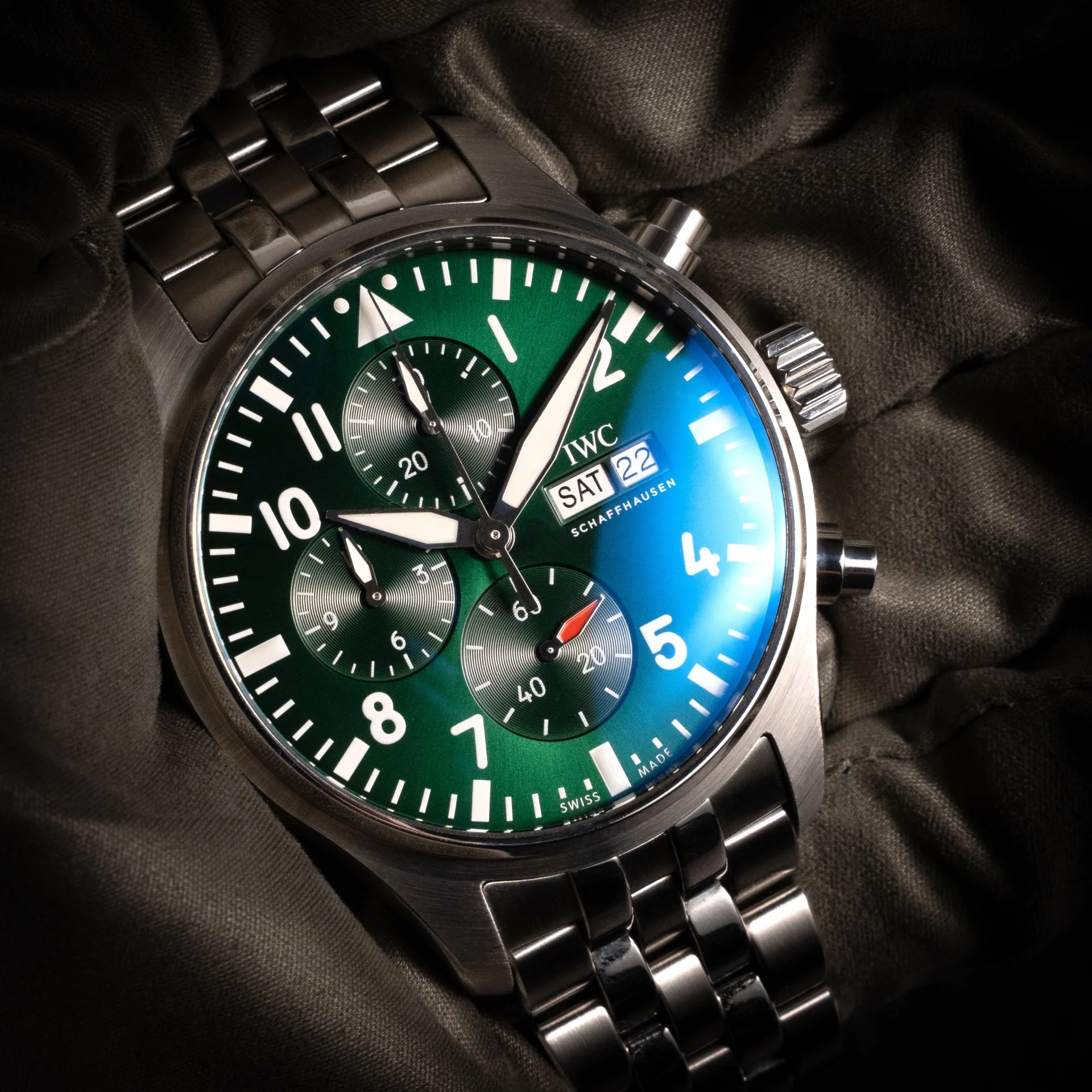 2023 IWC Pilot's Watch Chronograph 43 Steel / Green / Arabic / Bracelet IW3780-06