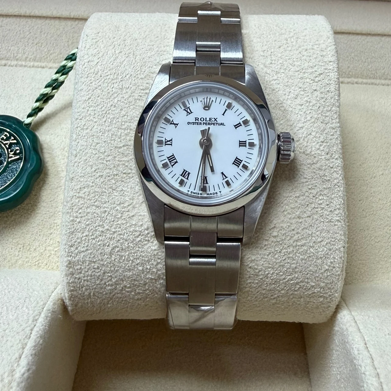 1991 Rolex Oyster Perpetual 26 Steel / Smooth / White / Roman / Oyster 67180