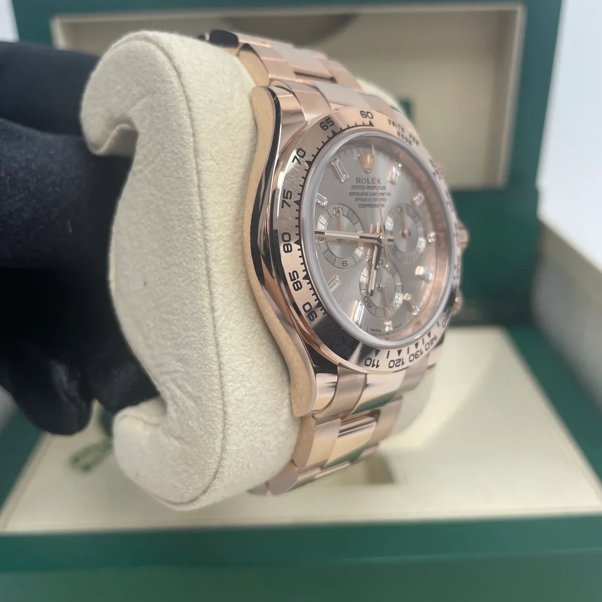 2021 Rolex Daytona Rose Gold / Pink / Baguette Diamond-Set / Oyster 116505-0012 Listing Image 3
