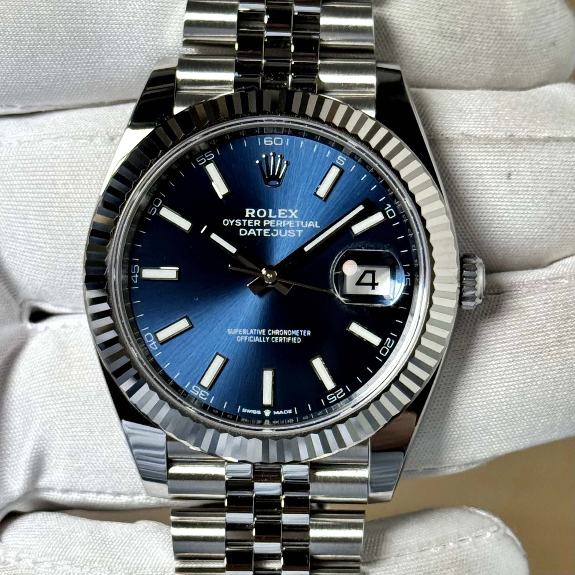 Best rolex for young shelling professional