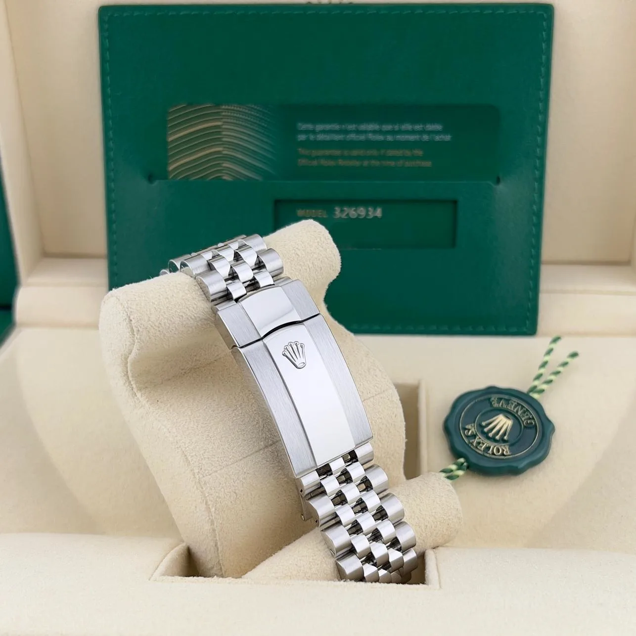 2021 Rolex Sky-Dweller Fluted / Blue / Jubilee 326934-0004 Listing Image 4