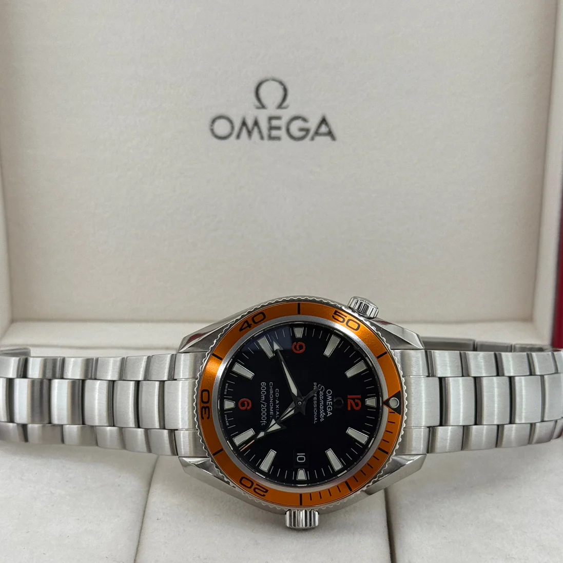 2010 Omega Seamaster Planet Ocean 600M Co-Axial 42 Stainless Steel Orange  Bracelet