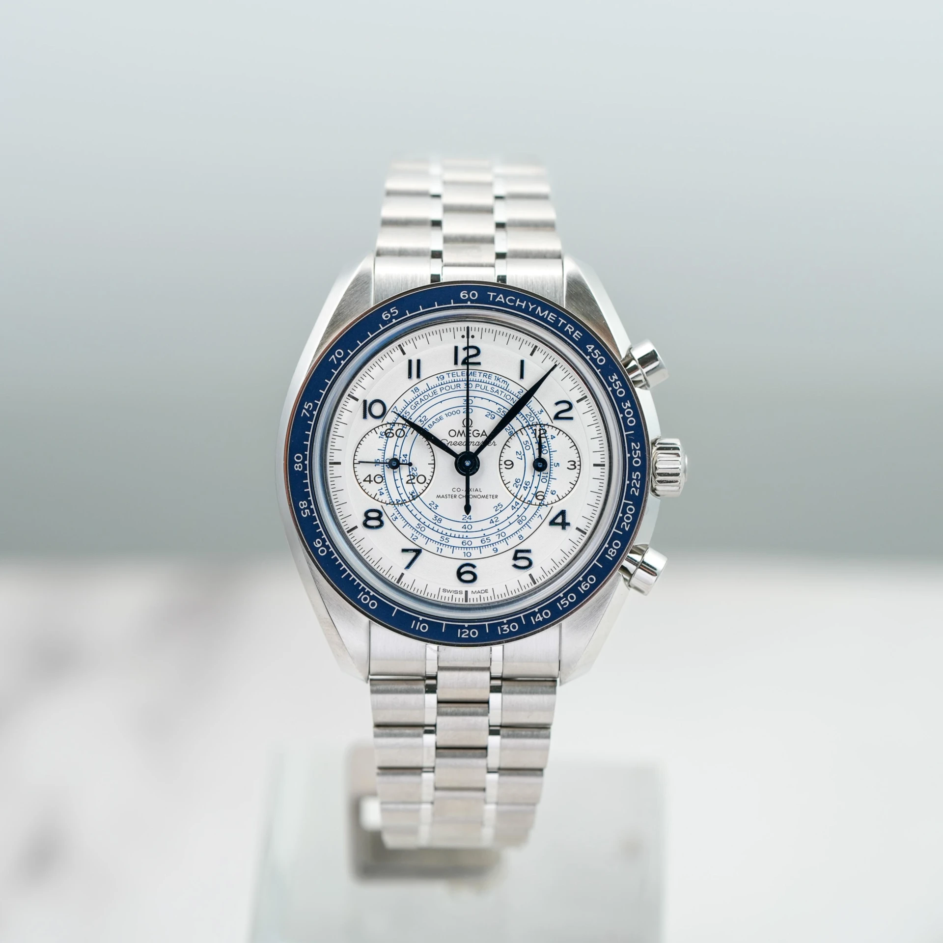 Omega Speedmaster Chronoscope Master Chronometer Stainless Steel / Silver / Bracelet 329.30.43.51.02.001