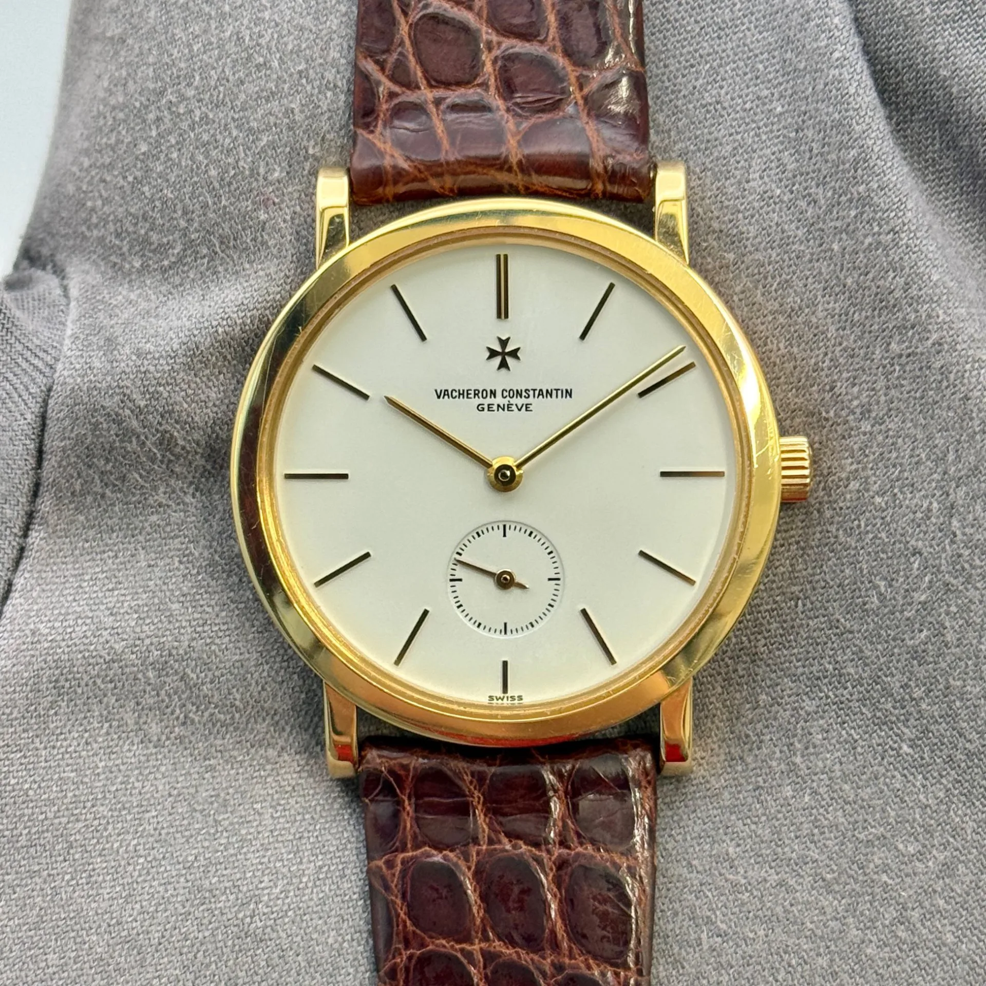 Vacheron Constantin Patrimony 32.5 Yellow Gold / White / Strap 92240