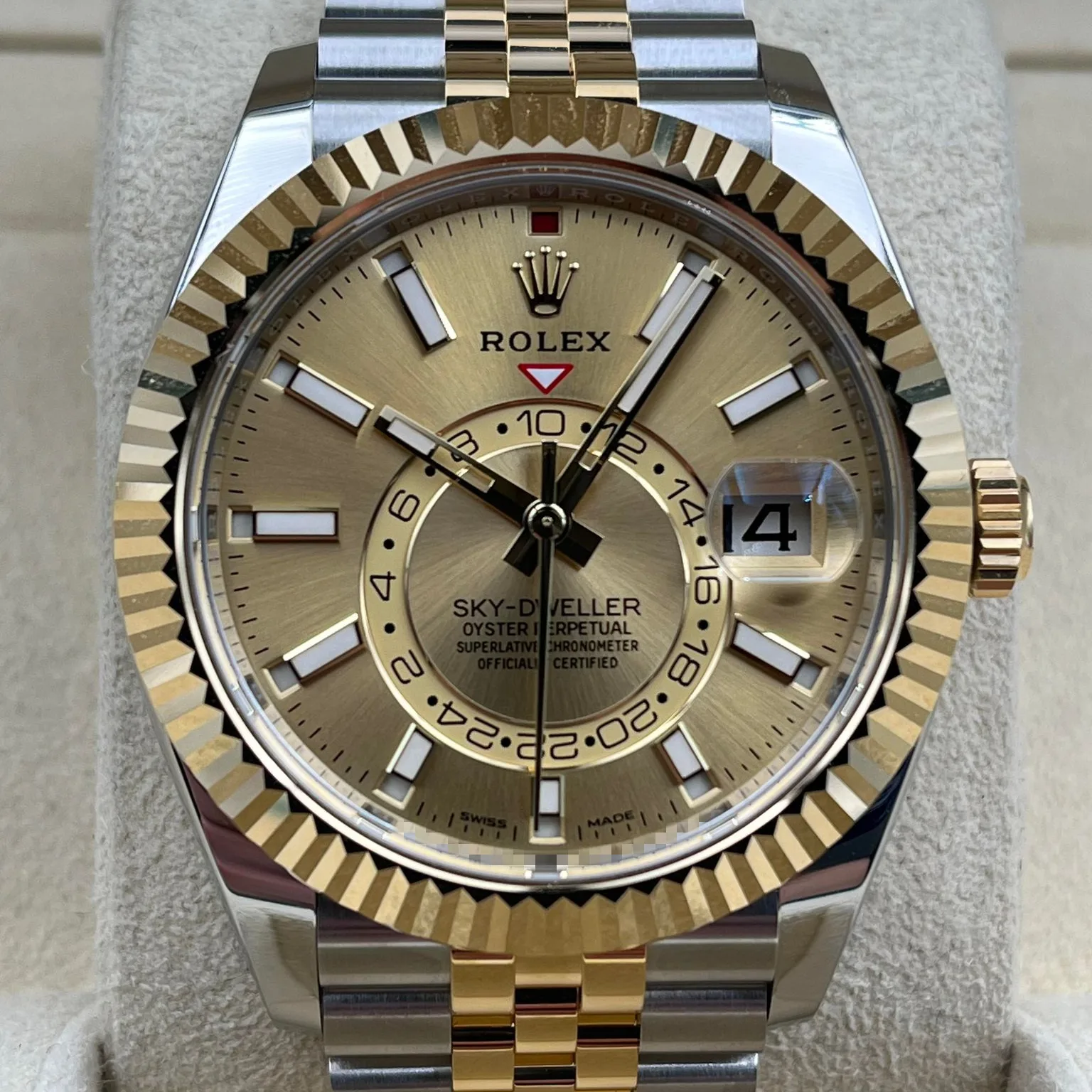 2022 Rolex Sky-Dweller Two-Tone / Champagne / Jubilee 326933-0004 Listing Image 1