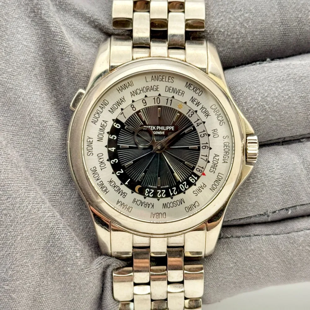 2012 Patek Philippe World Time White Gold / Black / Bracelet 5130/1G-010