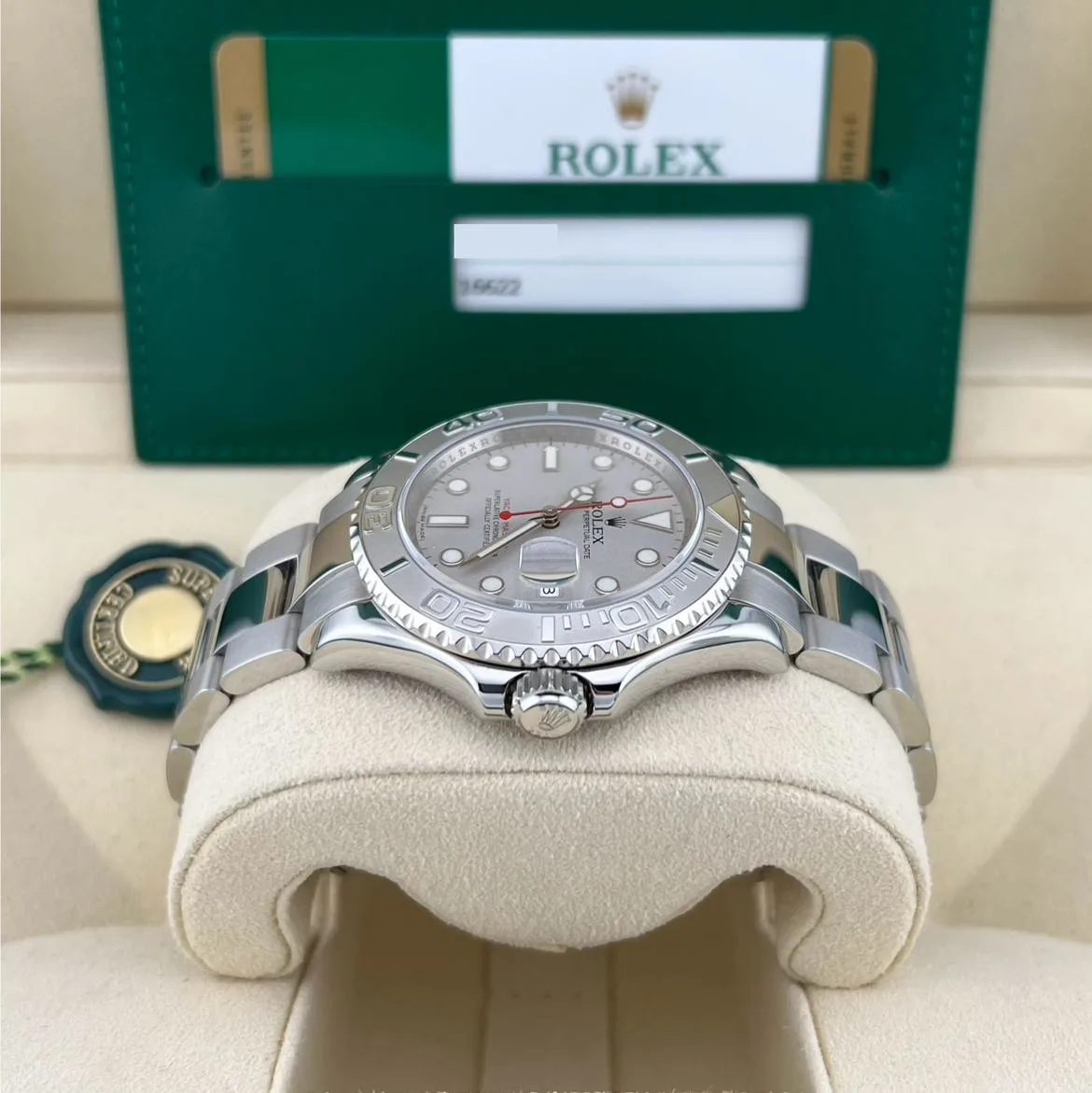 2015 Rolex Yacht-Master 40 Steel / Platinum / Silvered 16622 Listing Image 4