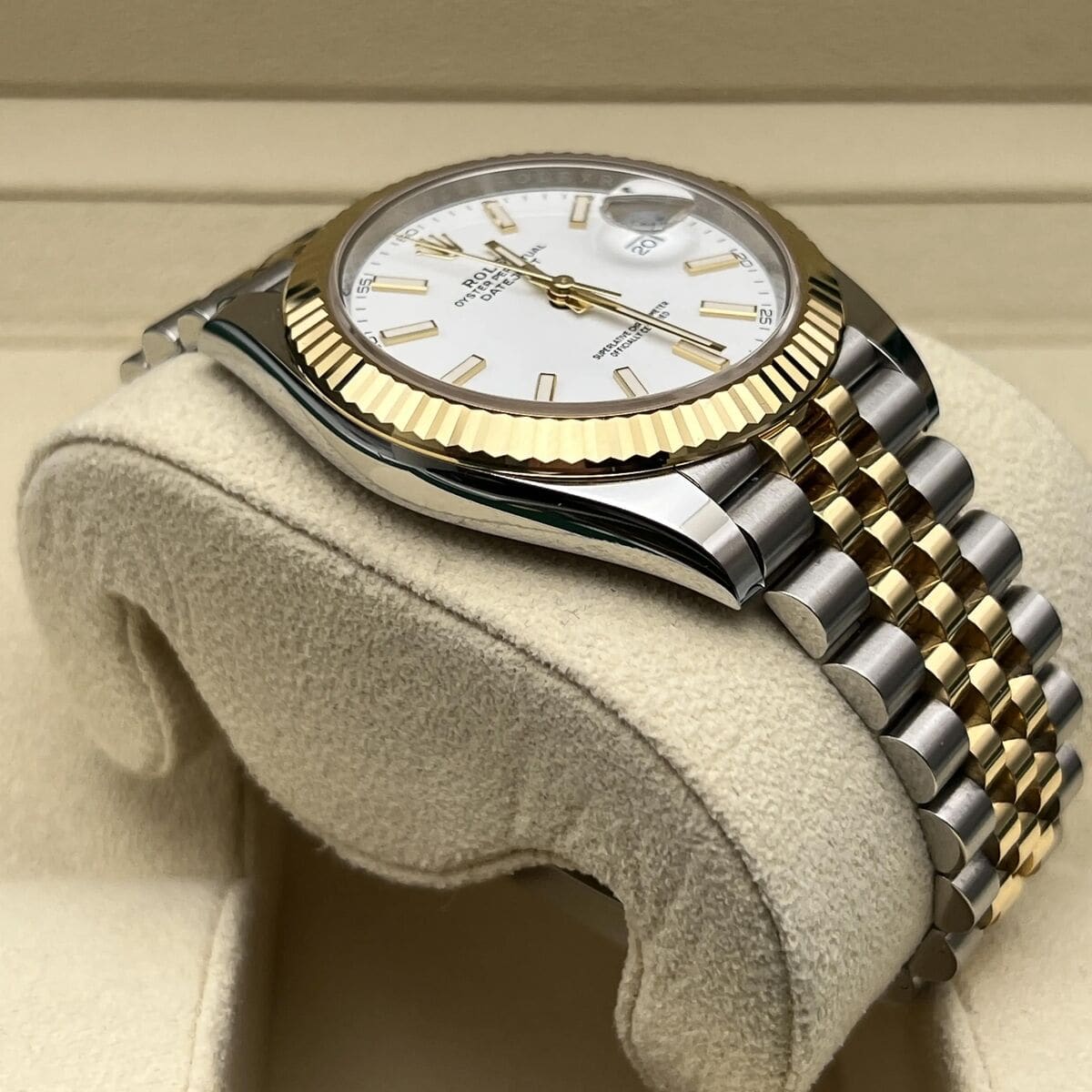 Rolex datejust 41 on sale two tone jubilee