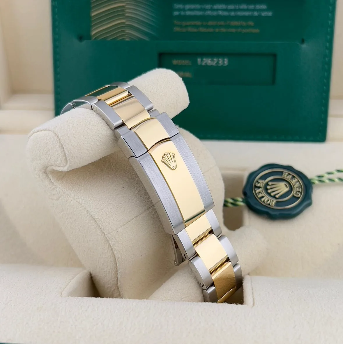 2023 Rolex Datejust 36 Two-Tone "Wimbledon" / Fluted / Oyster 126233-0036 Listing Image 4