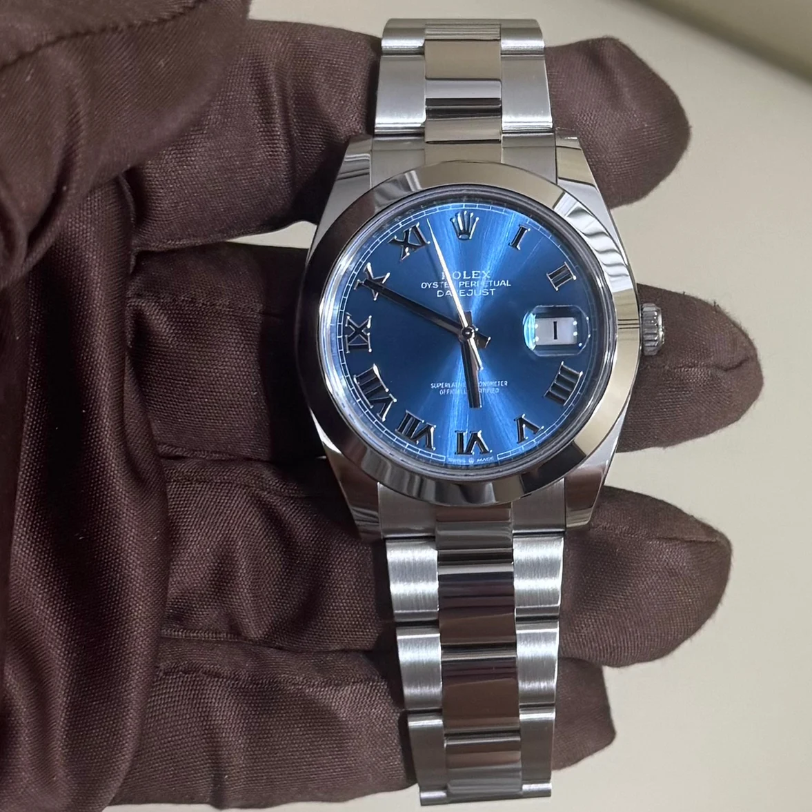 2025 Rolex Datejust 41 Smooth / Blue / Roman / Oyster 126300-0017
