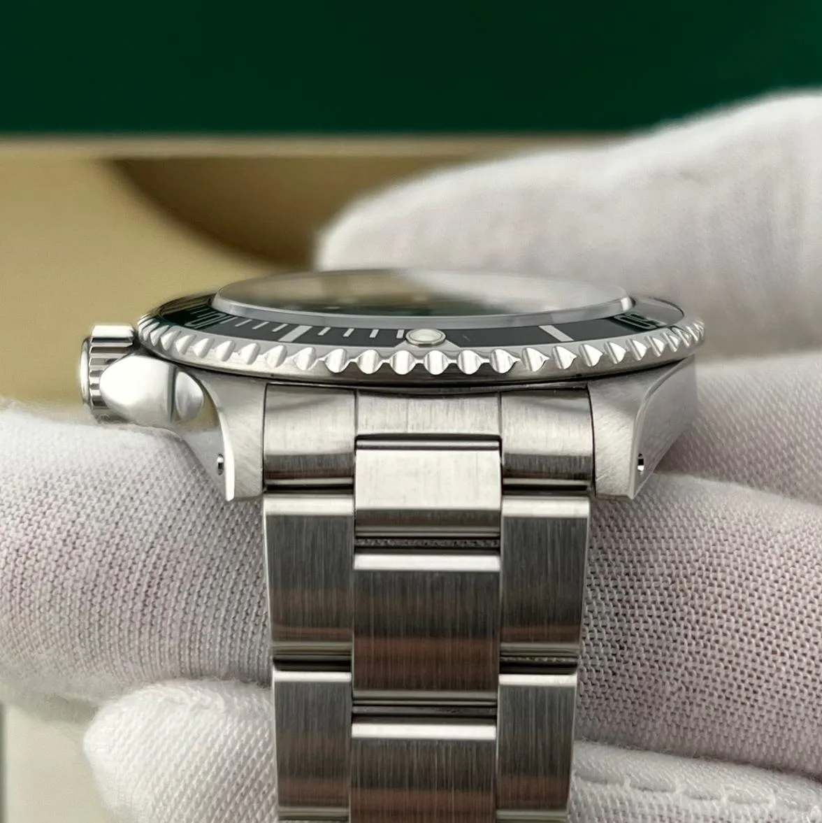 2000 Rolex Submariner No Date / SuperLuminova 14060 Listing Image 7