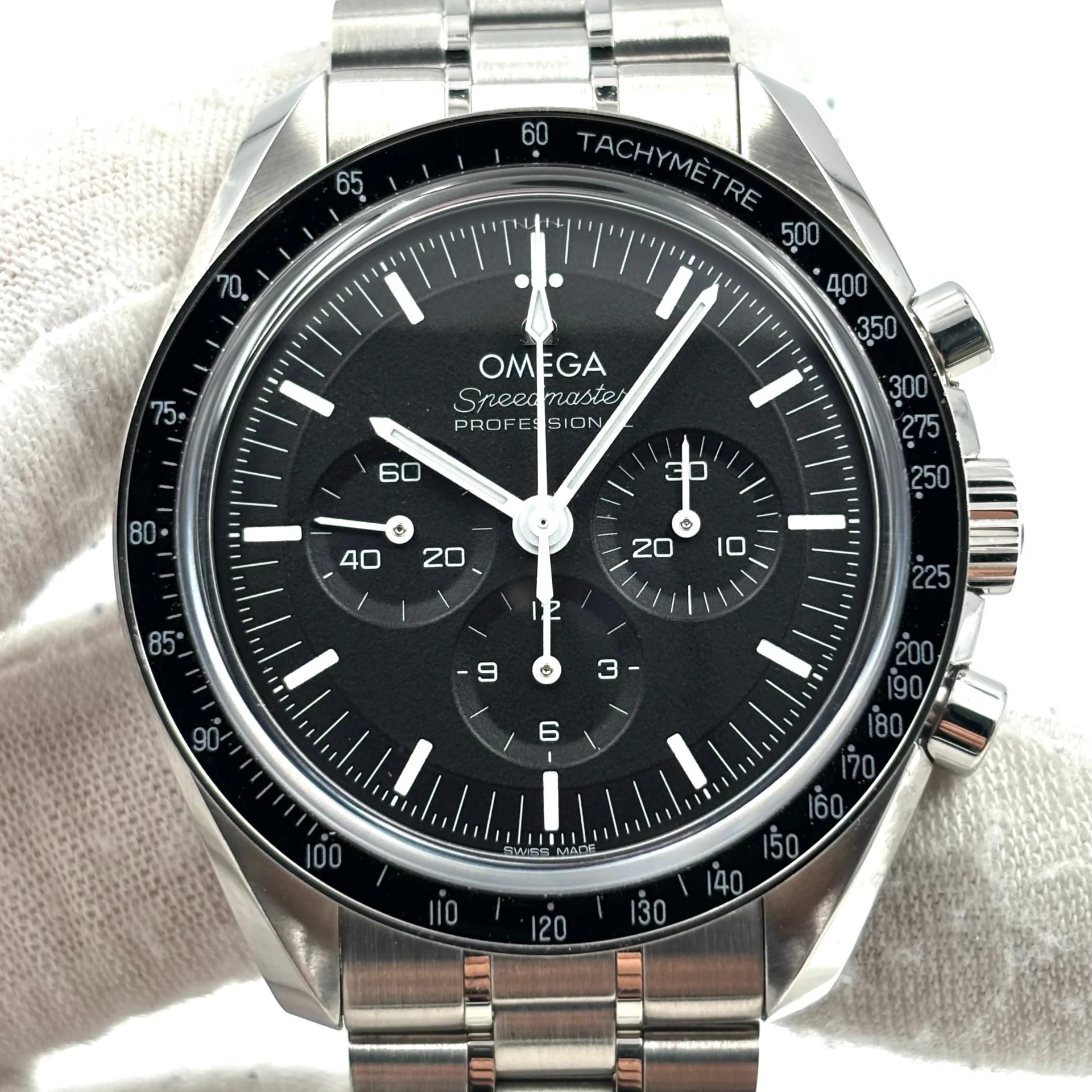 2023 Omega Speedmaster Professional Moonwatch 3861 Steel / Black / Sapphire / Bracelet 310.30.42.50.01.002