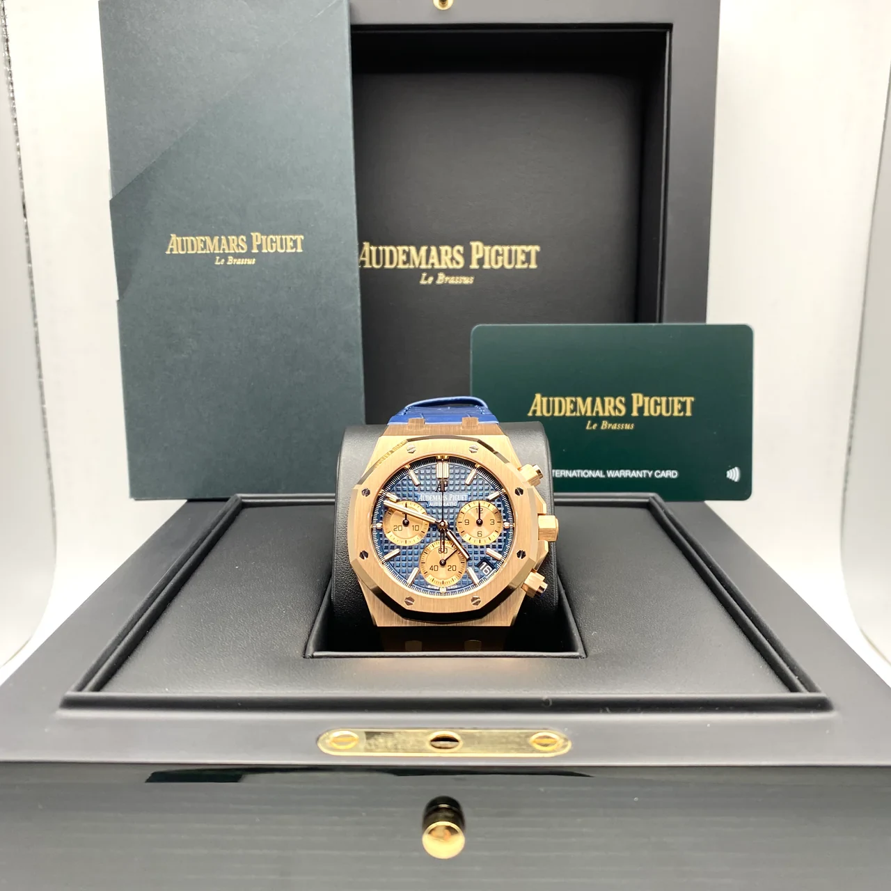 2022 Audemars Piguet Royal Oak Chronograph 41 Rose Gold / Blue / Alligator 26239OR.OO.D315CR.01 Listing Image 5