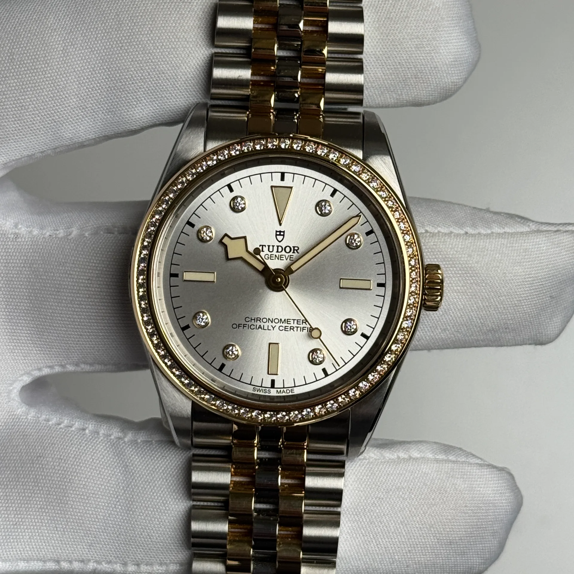 2025 Tudor Black Bay 39 S&G / Diamond-Set / Silver / Diamond-Set / Bracelet M79673-0006