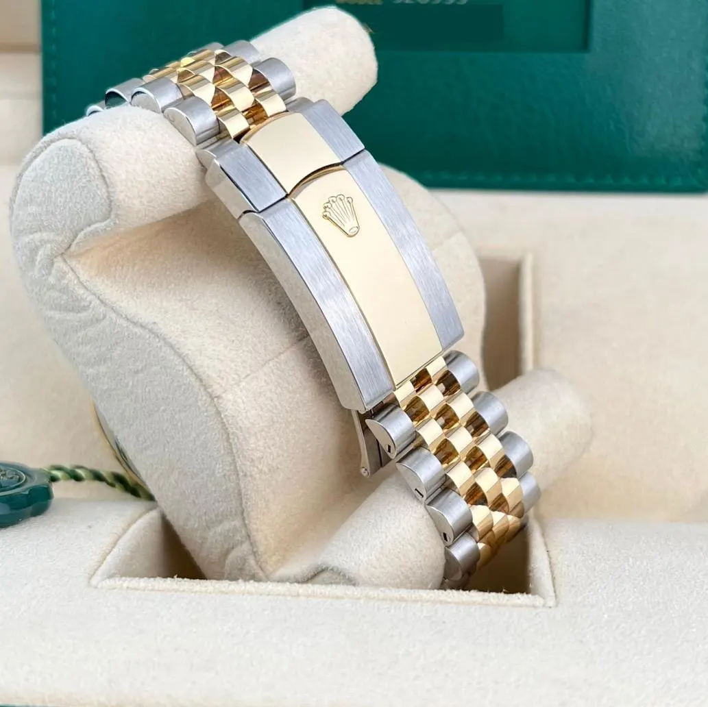 2023 Rolex Sky-Dweller Two-Tone / Black / Jubilee 336933-0004 Listing Image 4