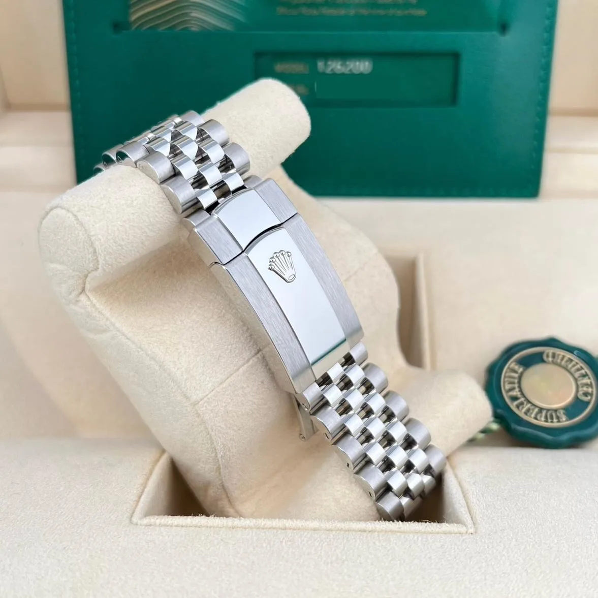 2024 Rolex Datejust 36 Smooth / Mint Green / Jubilee 126200-0023 Listing Image 4