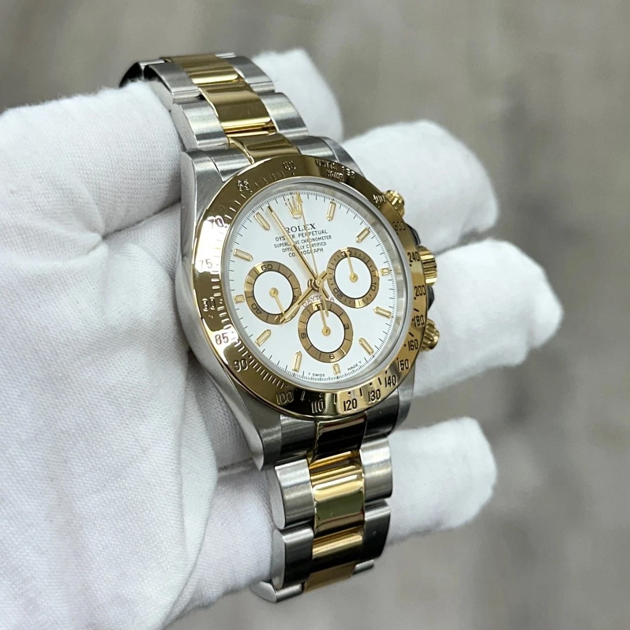 Rolex Daytona Two-Tone / White / Zenith 16523 Watches | Bezel