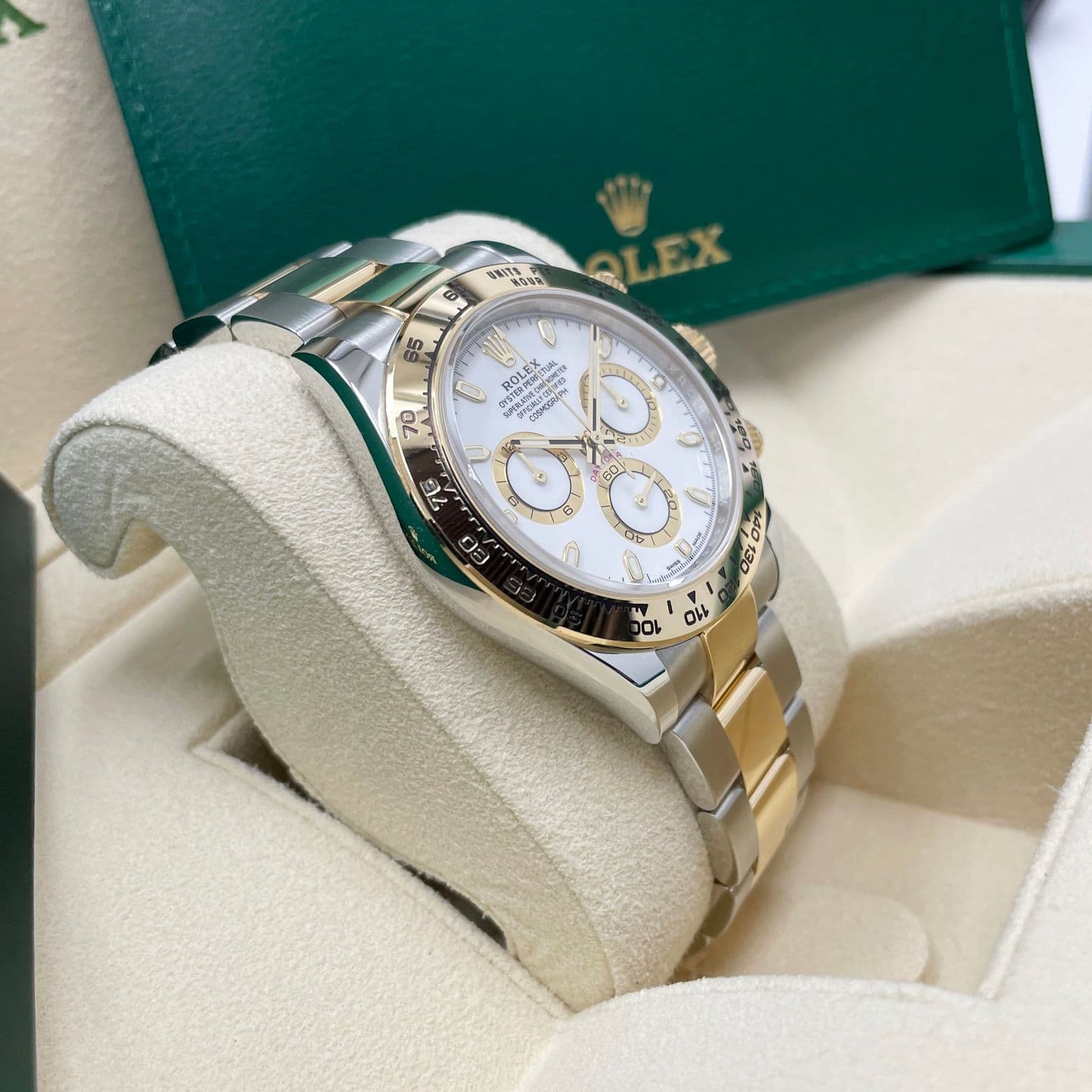 Rolex Daytona Two-Tone / White 116503-0001 Watches | Bezel