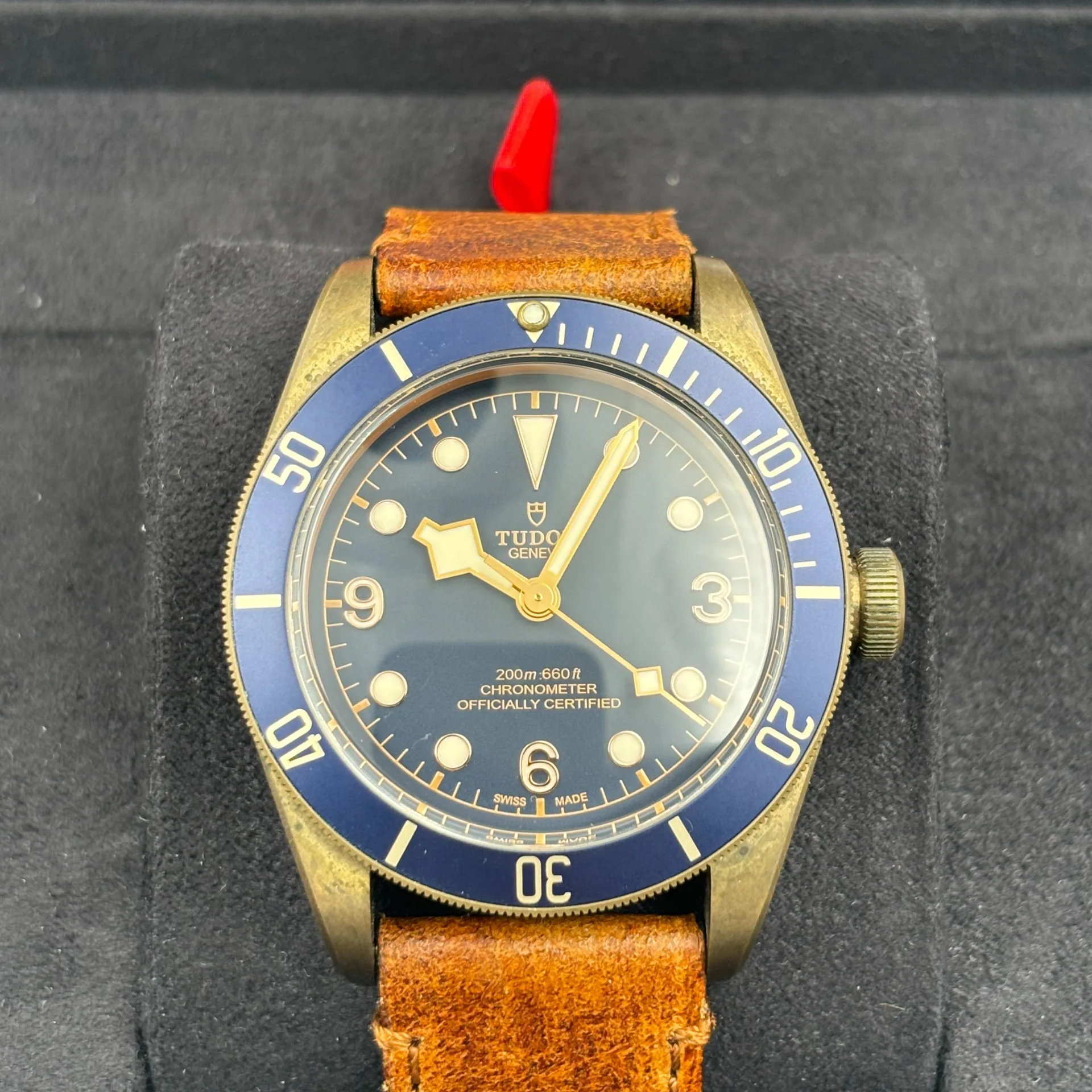 TUDOR BLACKBAY BRONZE M79250BA-0001 革ベルト TUDOR Black Bay Bronze watch - m79250ba-0001 | TUDOR Watch