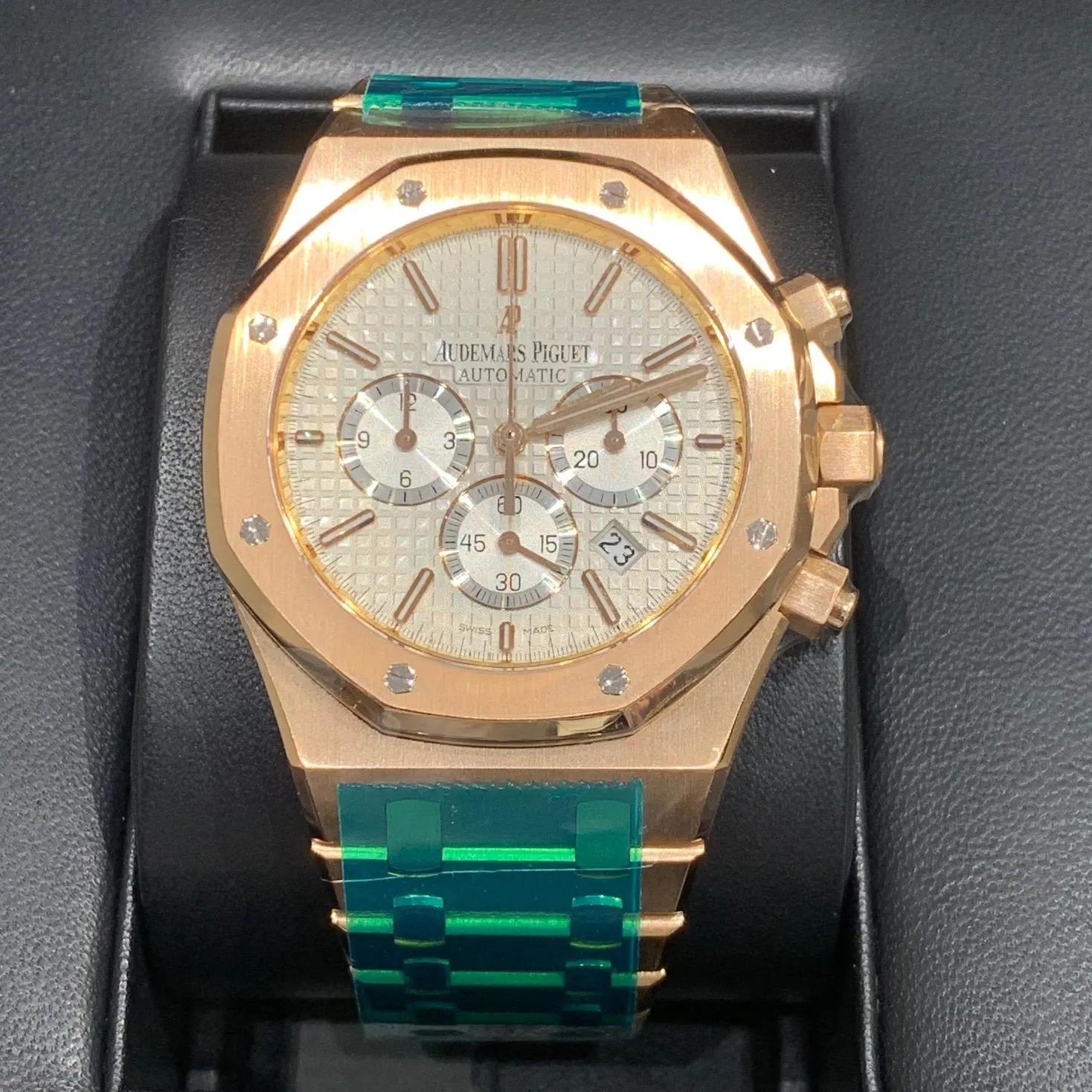 Audemars Piguet Royal Oak Chronograph 41 Rose Gold / Silver 26320OR.OO.1220OR.02 Listing Image
