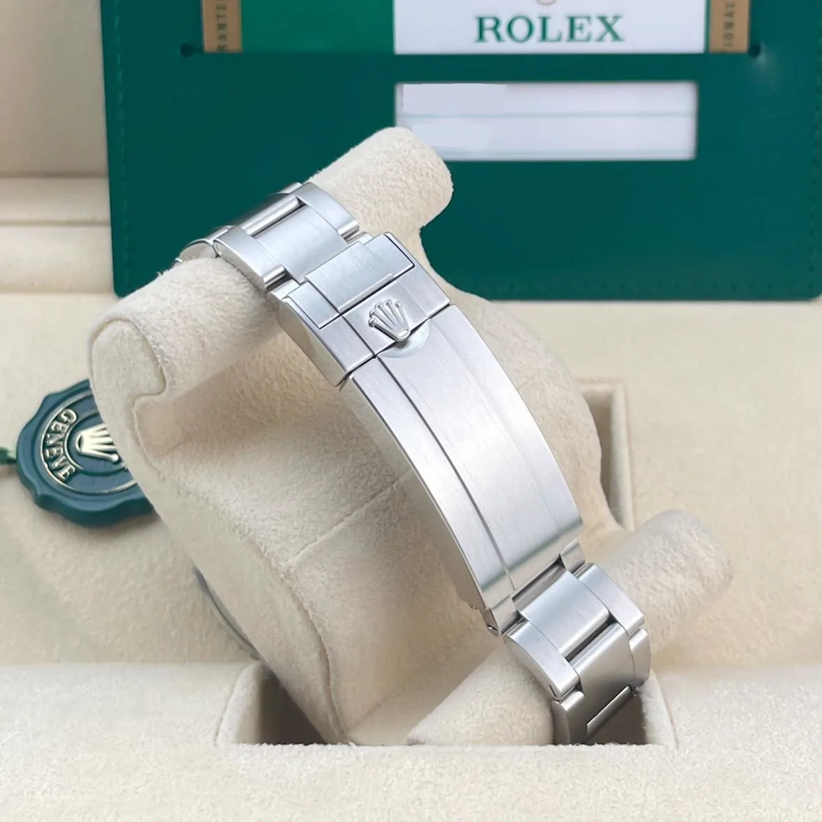 2018 Rolex Submariner Date 116610LN Listing Image 5