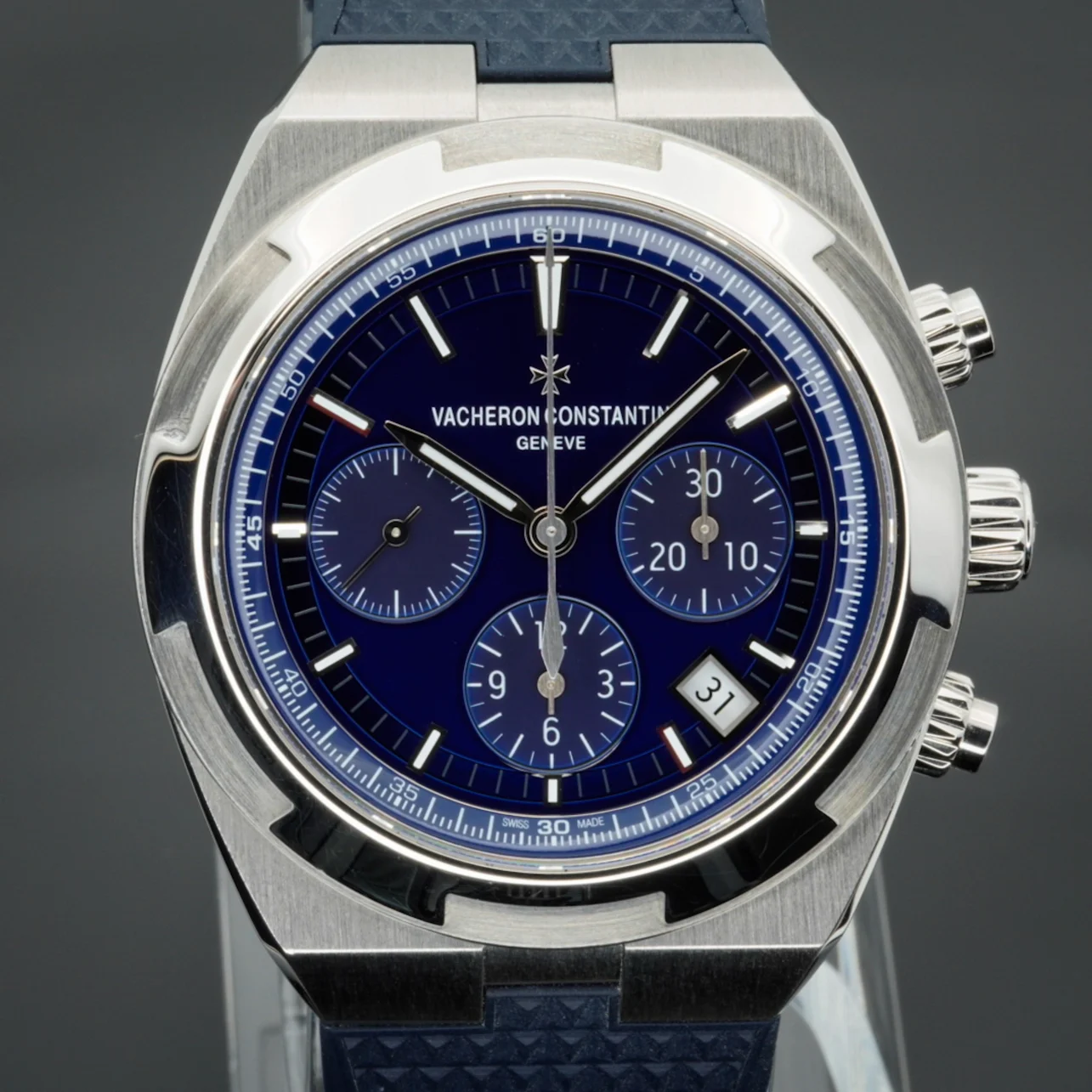 2019 Vacheron Constantin Overseas Chronograph Stainless Steel / Blue 5500V/110A-B148