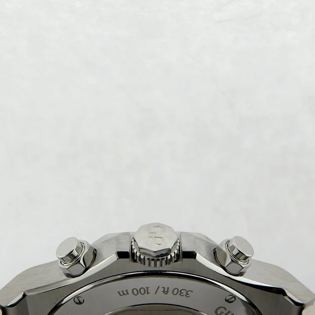 Girard-Perregaux Laureato 42 Chronograph Stainless Steel / Silver Panda / Bracelet 81020-11-131-11A Listing Image 2
