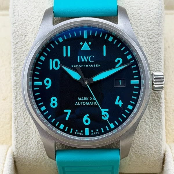 IWC Pilot's Watch Mark XX Mercedes-AMG Petronas Formula One Team 40 Titanium / Black / Arabic / Strap IW3282-10