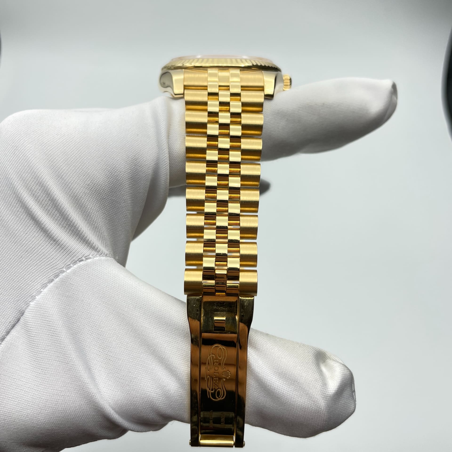 Rolex 116238-0067 : Datejust 36 Yellow Gold Fluted / Jubilee