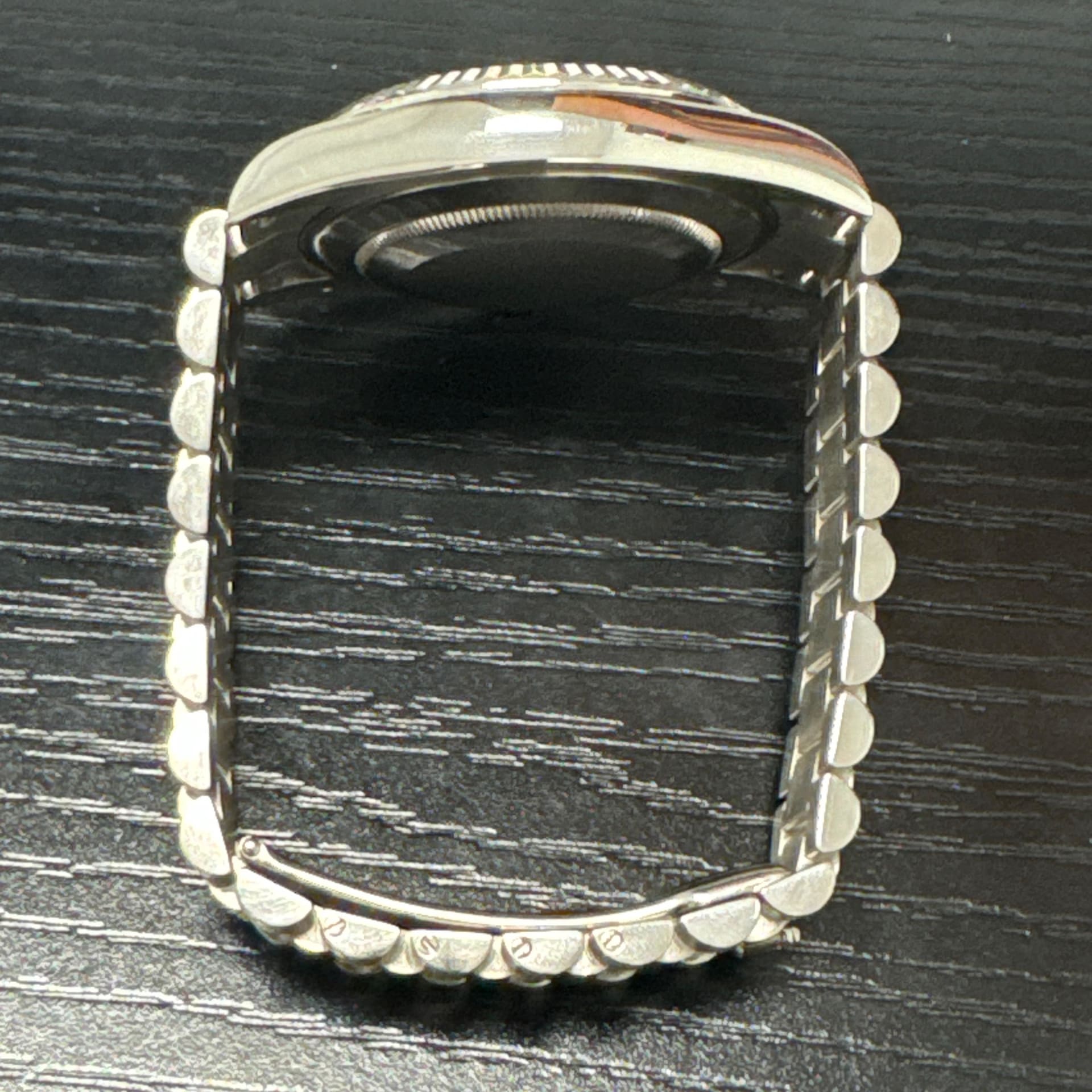 あ*お様 Bayou J36225: Rolex 18k Yellow Gold Day-Date 41, Ref. 218238, 2014