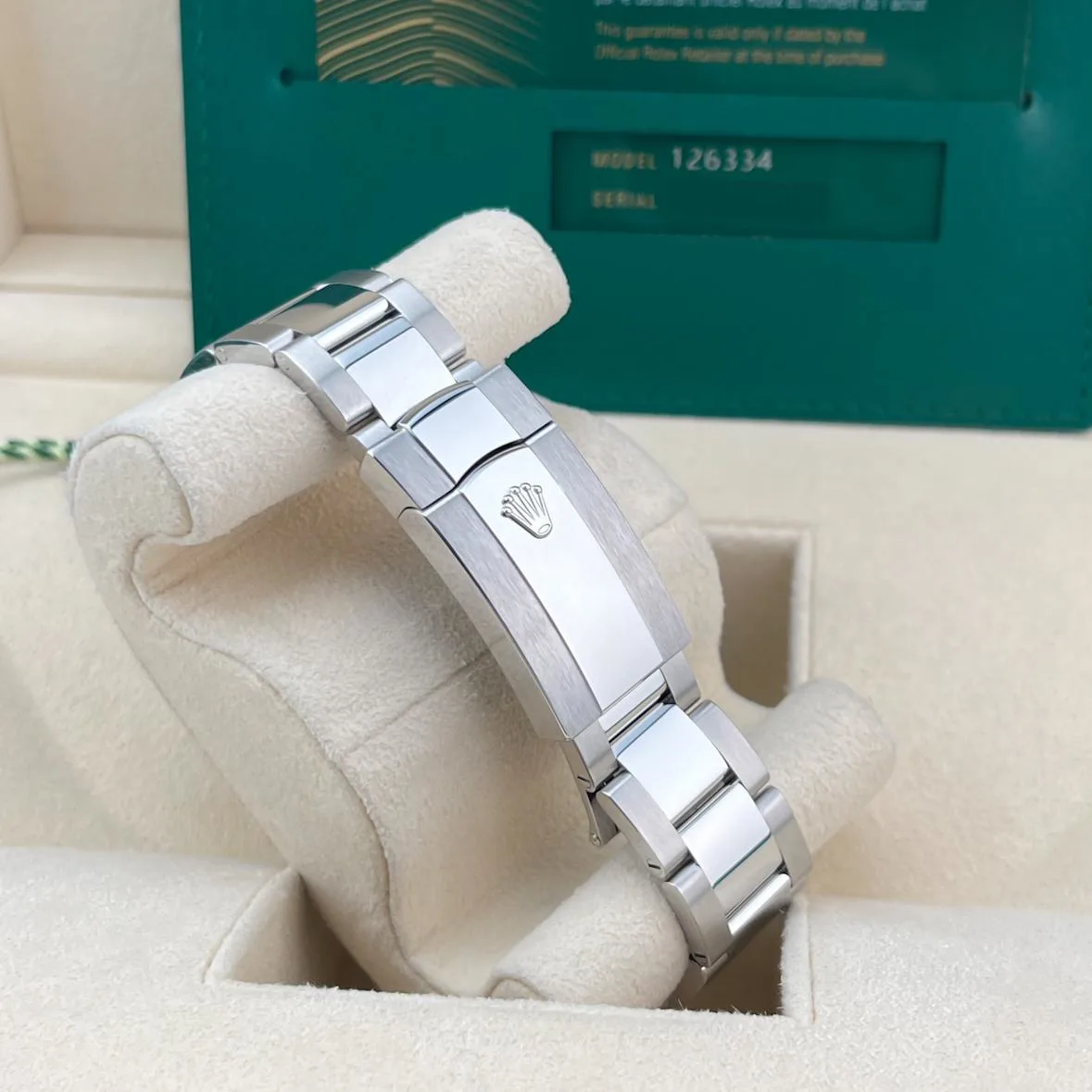2024 Rolex Datejust 41 Steel / Fluted / Silver / Oyster 126334-0003 Listing Image 4